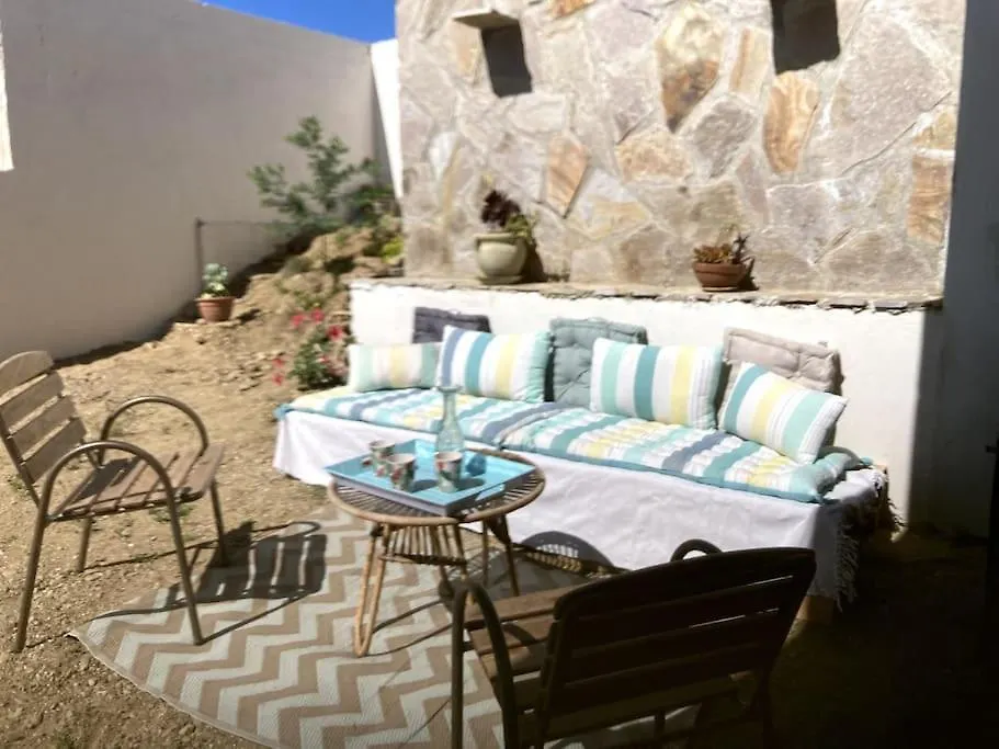 La Maison Rose - Rez De Jardin Villa 600M Plage, 2 Chambres 6 Personnes Le Lavandou France