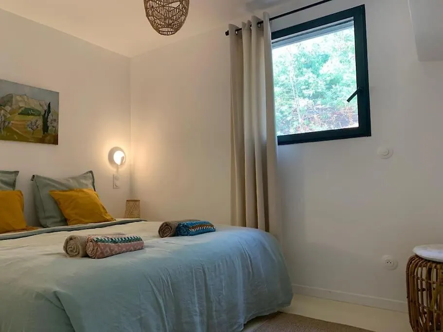 La Maison Rose - Rez De Jardin Villa 600M Plage, 2 Chambres 6 Personnes Le Lavandou